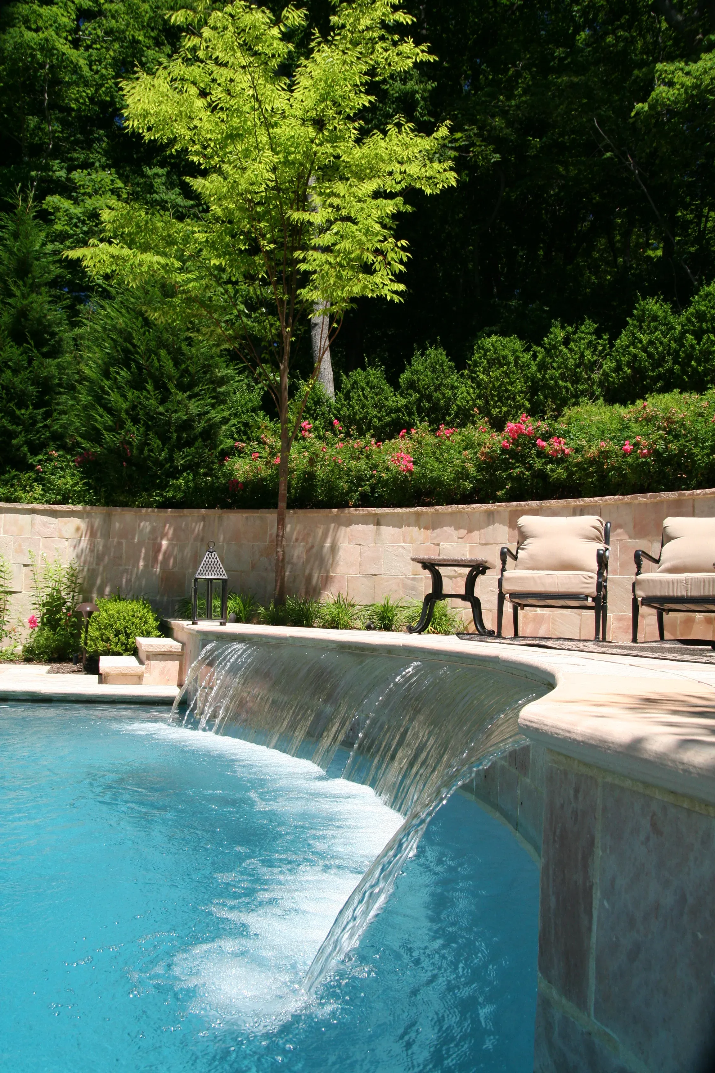 Tree services in Mid-Island Nassau